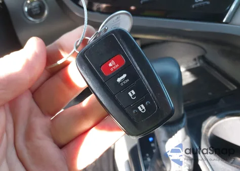 2018 Toyota Camry Se z USA, uszkodzony, nr VIN 4T1B11HK4JU148871